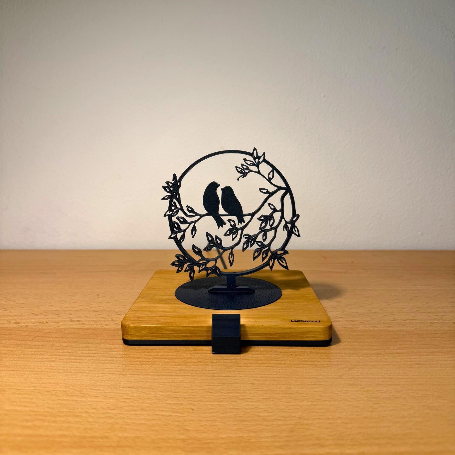 Lumwood Vogel | LED Lampe aus Holz mit Schatteneffekt | Handgemacht | Deko mit Licht | Nachtlicht | Wechselbare Figur Bild 2