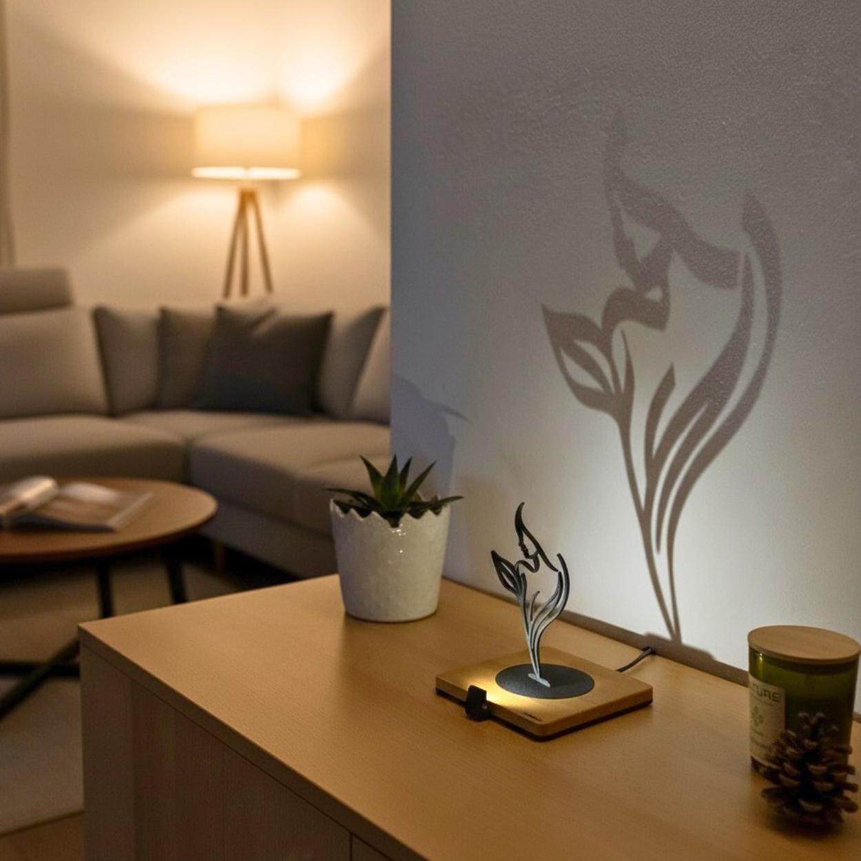 Lumwood – LED Lampe mit Frauen Silhouette | Handgemacht | Deko mit Licht | Nachtlicht | Wechselbare Figur Bild 1