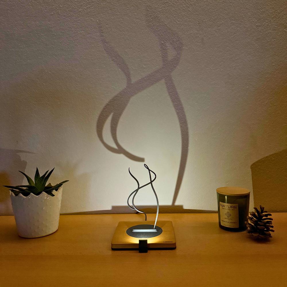 Lumwood – LED Lampe mit Körper Silhouette | Handgemacht | Deko mit Licht | Nachtlicht | Wechselbare Figur Bild 6